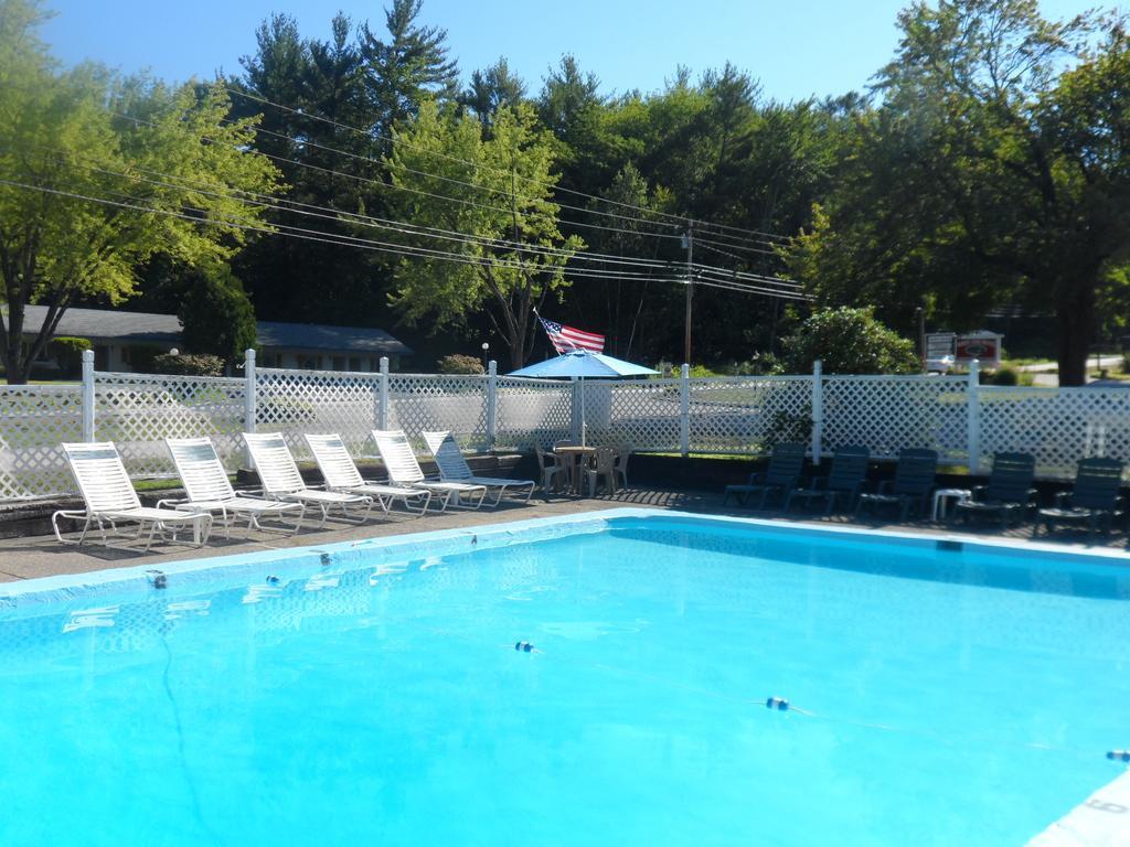 White Oak Motel & Cottages Holderness Exteriér fotografie